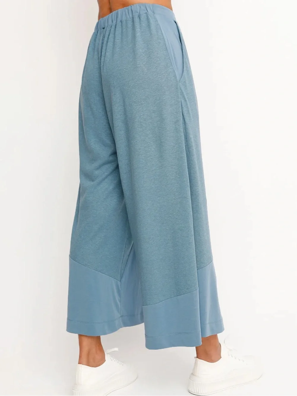 OZAI N KU Cropped Wide Leg Pants Women’s L Blue Azure Comfy Lightweight *READ